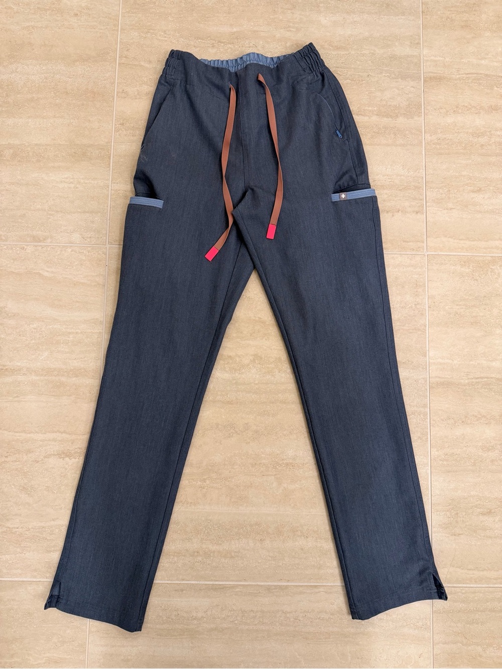 FIGS Women's Technical Collection Scrub Pants XS Tall Heather Denim